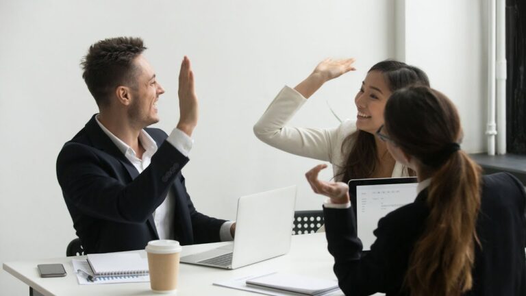 Obiettivo Cinque Srl: Innovazione e Crescita nel Settore Aziendale